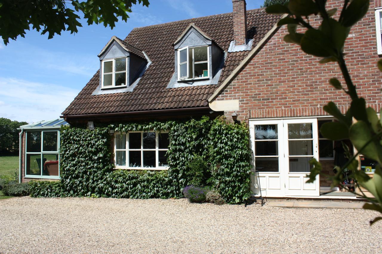 Bridge Cottage Bed And Breakfast ปีเตอร์โบโรห์ ภายนอก รูปภาพ