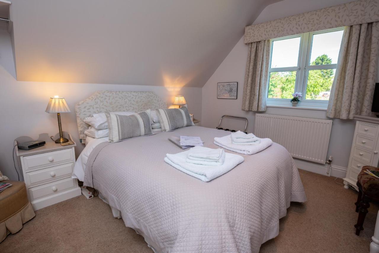 Bridge Cottage Bed And Breakfast ปีเตอร์โบโรห์ ภายนอก รูปภาพ