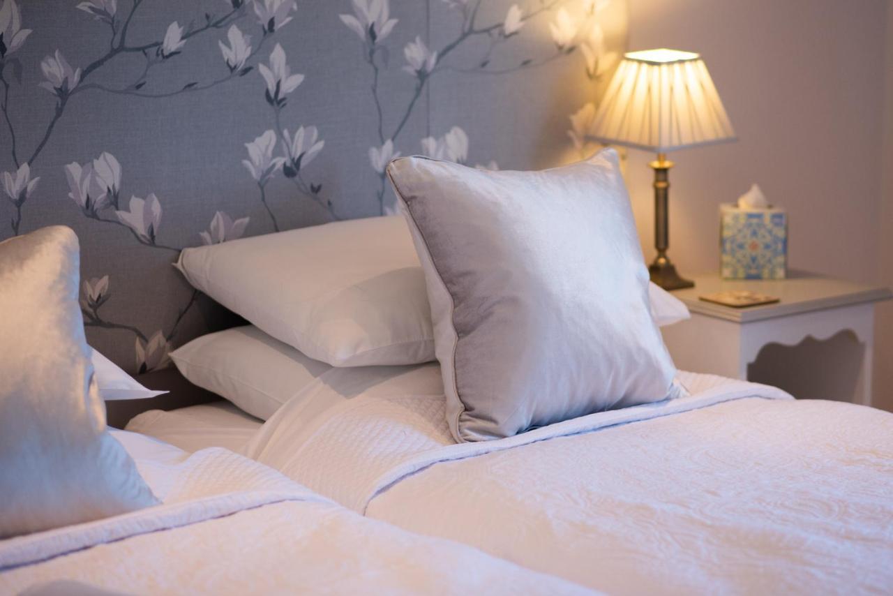 Bridge Cottage Bed And Breakfast ปีเตอร์โบโรห์ ภายนอก รูปภาพ